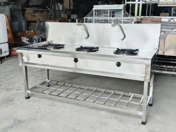 bếp công nghiệp 3 họng
