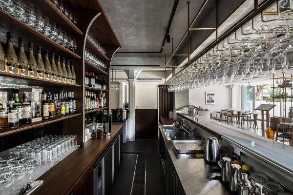 Quầy bar rượu inox