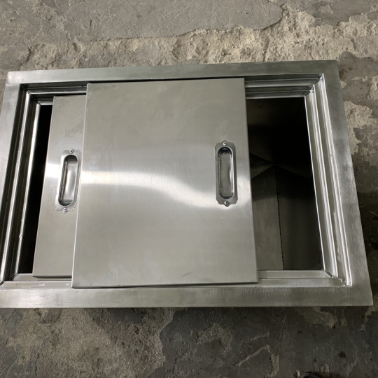 Thùng đá inox âm quầy kt 400x600x400