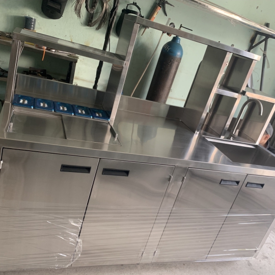  Quầy pha chế inox304 1chậu rửa ,1thùng đá 5khay topping
