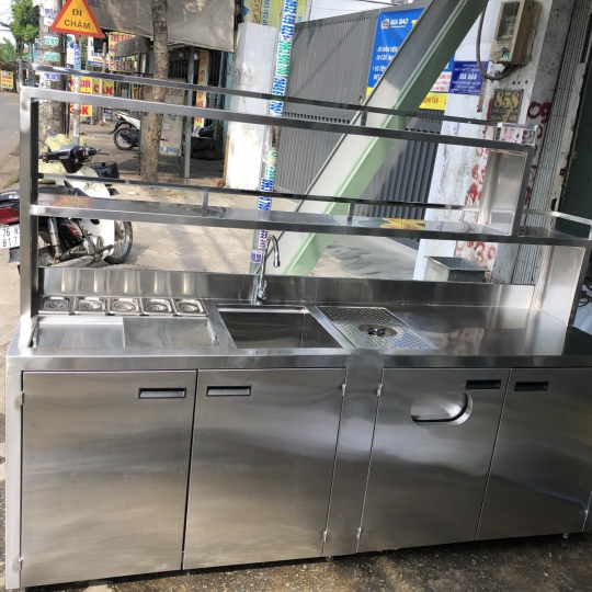 Quầy pha chế inox  2m 1 hộc đá 5 khay topping